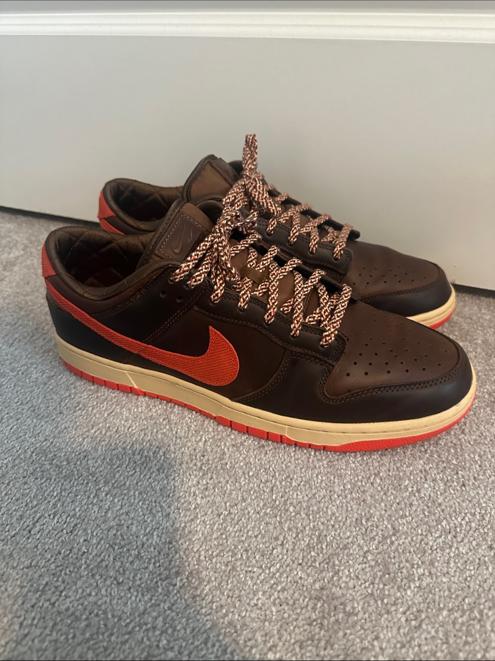 Nike Men’s Brown & Orange Low-Top Sneakers with Cream Midsole